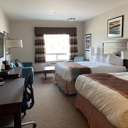 Hotel Ramada By Wyndham Creston Esterno foto